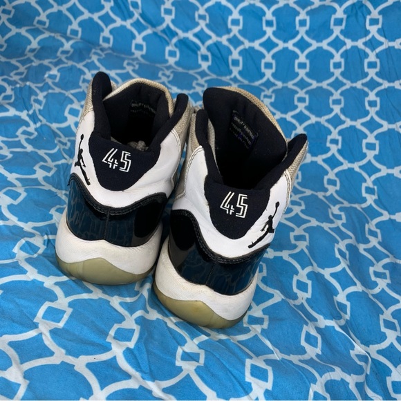 Nike Women’s size 5.5 Air Jordan 11 concord retro OG ladies sneakers 2018 wmns - Picture 2 of 10